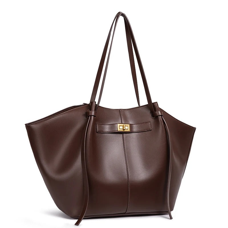 CarryCraft Lightweight Large Capacity 2025 New Bat-Shaped High Street Handbag European and American Style Trendy Single Shoulder Crossbody