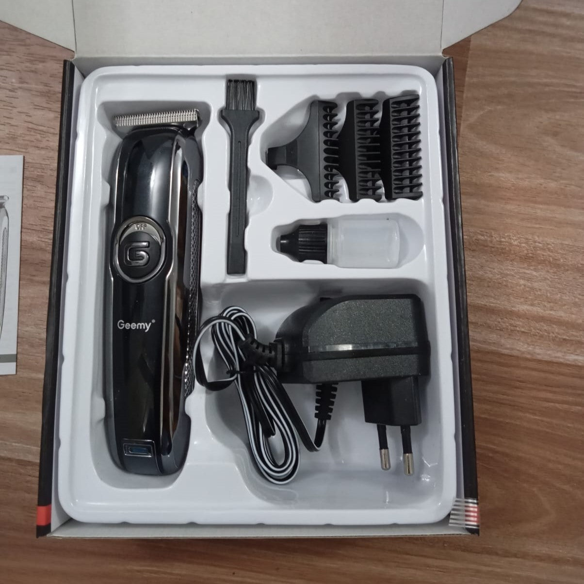 Carrycraft Geemy Original Professional Hair Clipper Trimmer Shaver GM-6050 With Full Accessories Kit For Precision Grooming And Styling